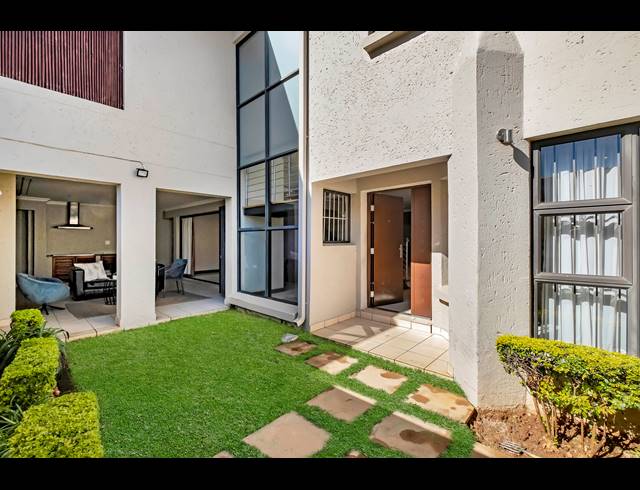 4 BEDROOM HOUSE FOR SALE IN HYDE PARK